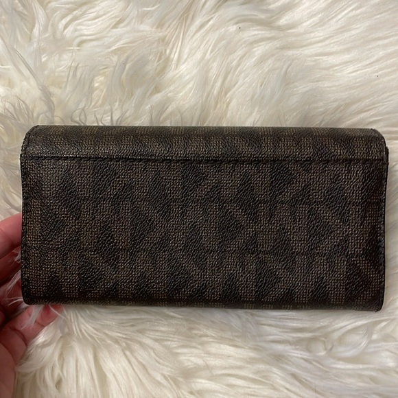 Michael kors purse and wallet set - Picture 13 of 16